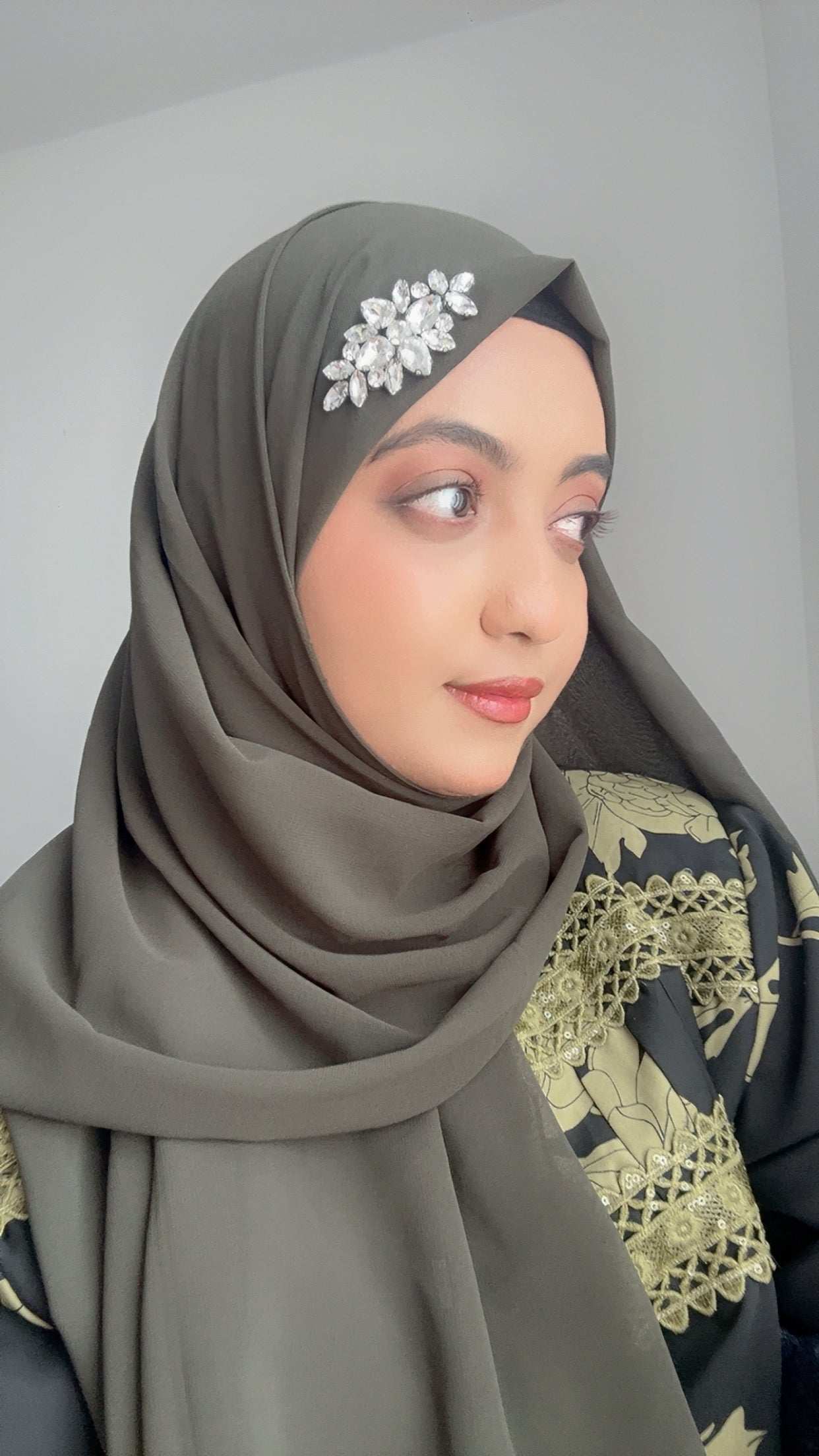 Noor-e-Shama – Olive Green Chiffon Hijab with Leaf Rhinestone Detail